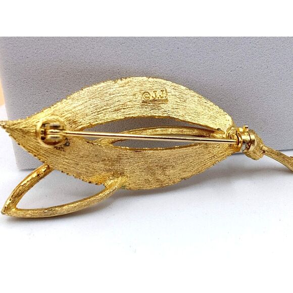 Vintage JJ Gold Tone Leaf Brooch 1960s Designer Pin Signed JJ - Picture 4 of 5